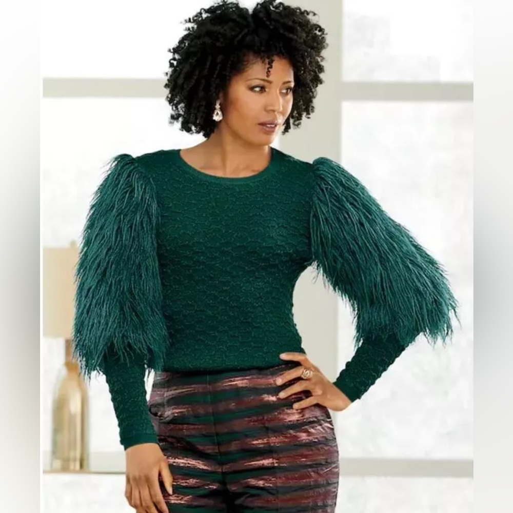 Ashro Emerald Sweater With Fur Sleeves NWOT - Size M